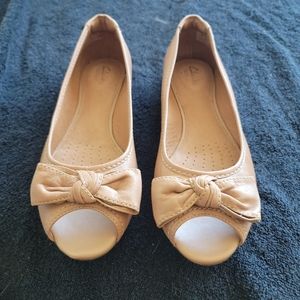 Women's Clark's Artisan shoes